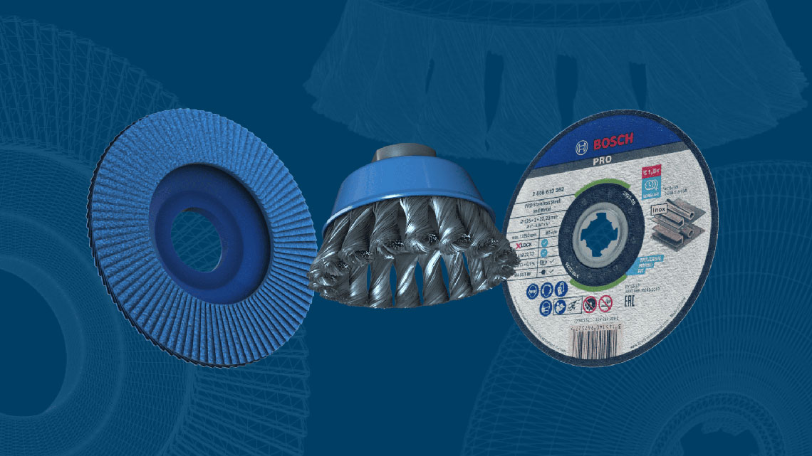 Tiga alat Bosch Professional berwarna biru di latar belakang biru.